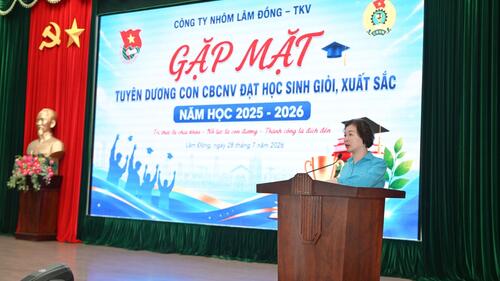 <a href="/tin-noi-bo" title="Tin nội bộ" rel="dofollow">Tin nội bộ</a>